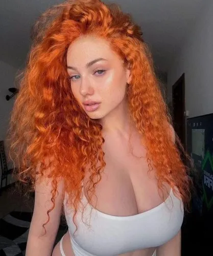 aynı anda. Buse Burcu
